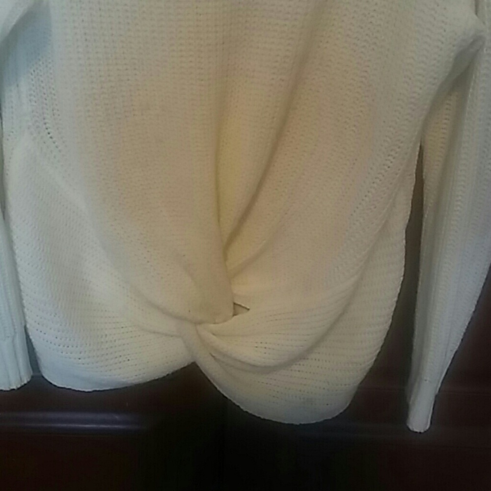 Sweater - Picture 3 of 4